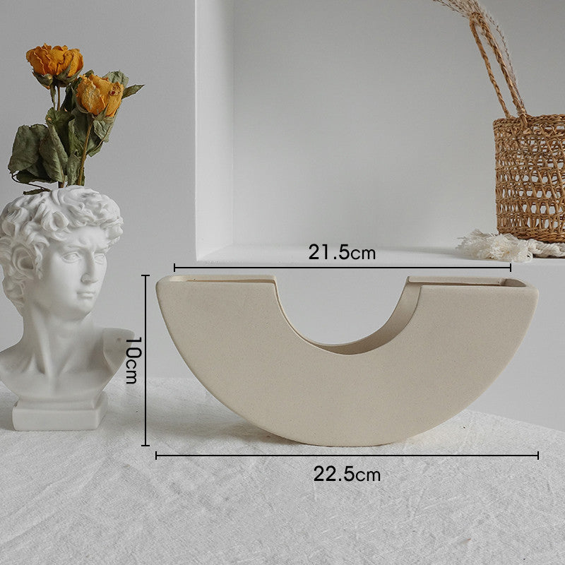 Modern Minimalist Ceramic Vase - Meekshire