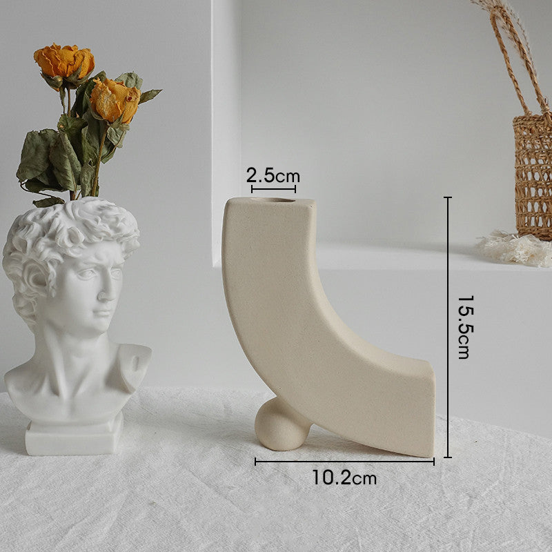 Modern Minimalist Ceramic Vase - Meekshire