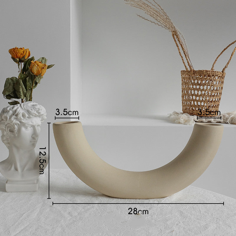 Modern Minimalist Ceramic Vase - Meekshire