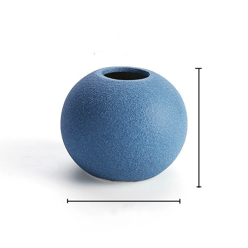 Nordic Ceramic Vase Ornaments for Modern Spaces - Meekshire
