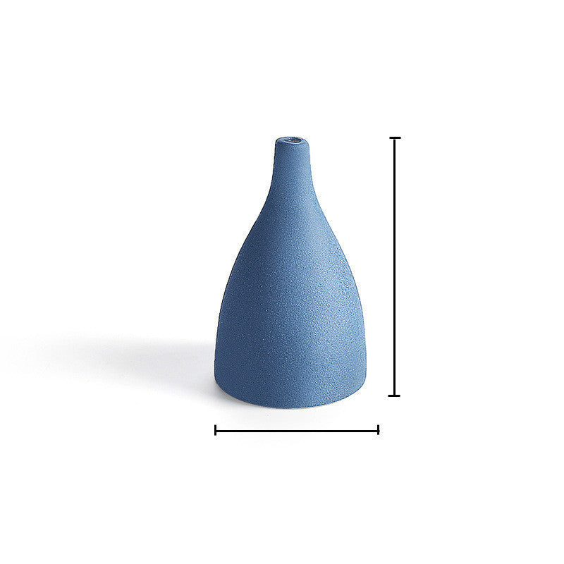 Nordic Ceramic Vase Ornaments for Modern Spaces - Meekshire